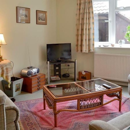 Swallow Barn Villa Chobham  ภายนอก รูปภาพ