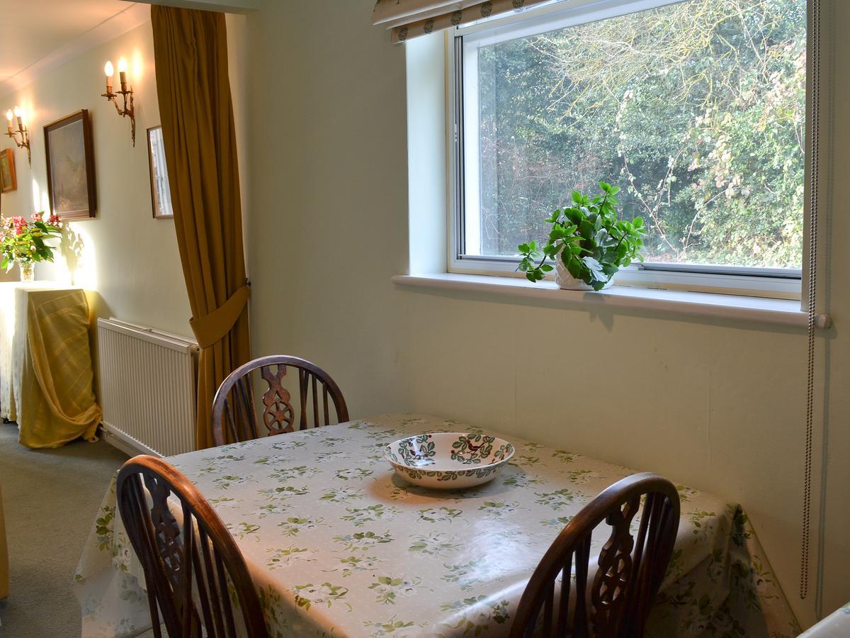 Swallow Barn Villa Chobham  ภายนอก รูปภาพ